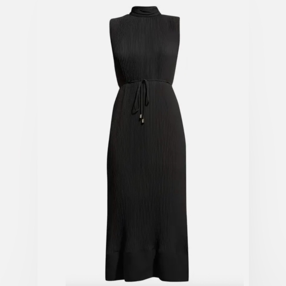 Elegant Black Sleeveless Dress